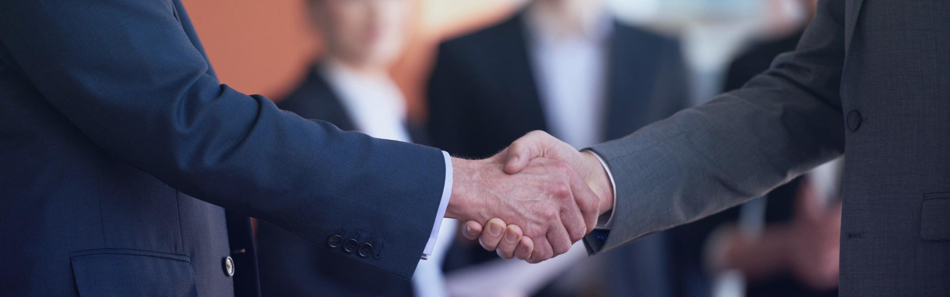 आमच्याशी संपर्क साधा